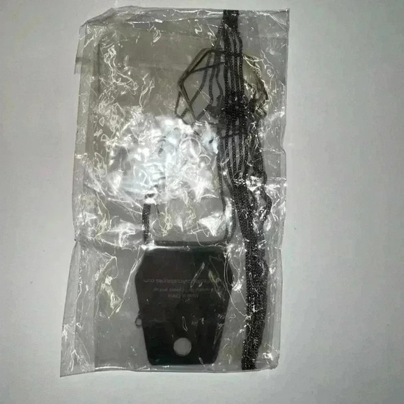 Women's Paparazzi Necklace Gunmetal Silver with earrings NEW! - Picture 8 of 8